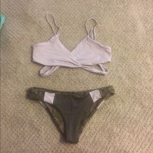 L*SPACE Sensual Solid Bikini Size M